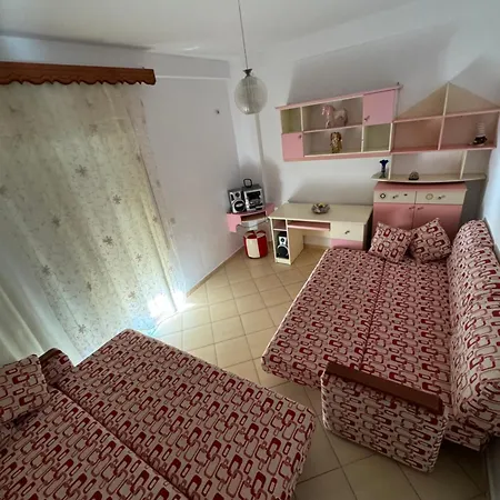 Blehami_entire_apartment